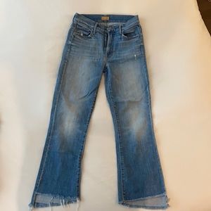 MOTHER jeans - high waisted insider crop step fray